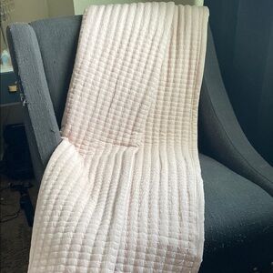 Pink Quilted Bedding Quilt Previously Loved